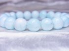 別のアングル写真1: 美しい青色♪アイスラリマー１０ミリ数珠ブレスレット！現品限りの大特価 Ｋｉｒ１５