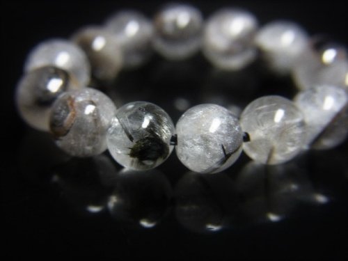 別のアングル写真2: 現品一点物  プラチナルチル  クォーツ  リング  白金水晶  指輪  最強金運  5ミリ  15号  1点物  Pri2  高級  パワーストーン  ルチル  水晶  誕生日  贈り物    ギフト  / 誕プレ 魔除け 運気向上 お揃い プレゼント お祝  高品質 / 京海堂