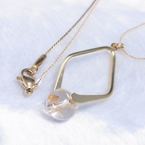 別のアングル写真1: おすすめ  ハンドメイド  ゴールド  タイチンルチル  ネックレス  HPR2  ツイストバチカン  スクエア  ヘリンボーンチェーン  最強金運  パワーストーン  316Lステンレス  50cm  天然石  ルチル  開運  1点物  誕生日  贈り物   /プレゼント お祝 高品質 / 京海堂