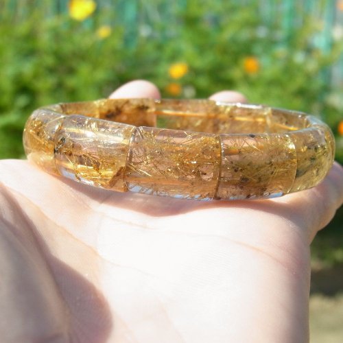 別のアングル写真2: 訳あり  14ミリ  現品一点物  ゴールド  ルチル  クォーツ  バングル  虹入り金針水晶  数珠  GRB7  39g  ヘマタイト  レインボー  最強金運  ブレス   パワーストーン  開運招来  1点物  誕生日  ギフト  贈り物    / 誕プレ 魔除け 運気向上 お揃い クリスマスプレゼント お祝  高品質 / 京海堂