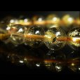 画像2: 動画あり  9ミリ  透明度抜群  お勧め  現品一点物  太陽放射ルチル  ブレス   ヘマタイト入り金針水晶  20g  PtHR29  最強金運  数珠  開運  レディースメンズ  虹入り  パワーストーン  レインボー  ルチル  開運  1点物  合格祈願  お守り  誕生日  贈り物   /プレゼント お祝 高品質 / 京海堂 (2)