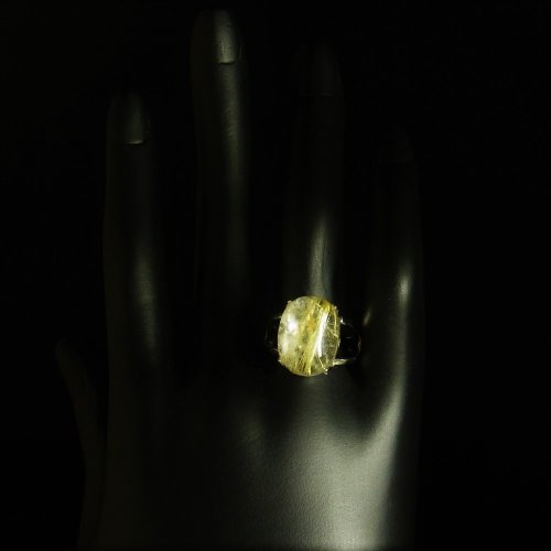 別のアングル写真2: キラリと輝く  現品一点物  ゴールド  タイチンルチル  クォーツリング  TRr4  11号-22号  金針水晶  シルバー925  指輪  最強金運  高級  パワーストーン  ルチル  誕生日  贈り物    ギフト  / 誕プレ 魔除け 運気向上 お揃い プレゼント お祝  高品質 / 京海堂