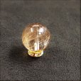 画像2: 金色が映えるクォーツ  13ミリ  現品一点物  1粒売り  ゴールドルチル  クォーツ  金針水晶 KYG28  ハンドメイド  天然石  パワーストーン  開運  最強金運  ビーズ  誕生日  贈り物   /クリスマスプレゼント お祝 高品質 / 京海堂 (2)