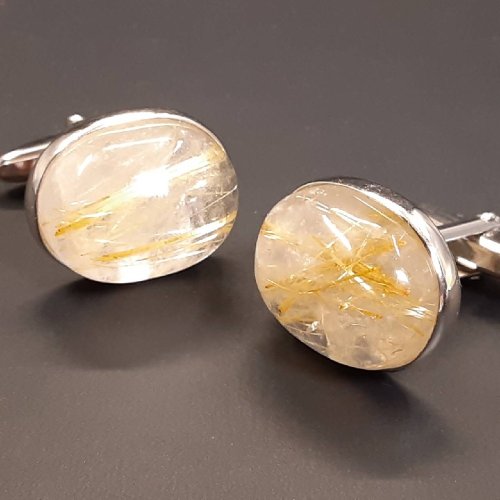 別のアングル写真3: 透き通る水晶とルチルがまぶしい  現品一点物  ゴールド  ルチルクォーツ  カフリンクス  スウィブル式  カフスボタン  Cur11  ギフトケース付  金針水晶  シルバー925  最強金運  高級  パワーストーン  ルチル  贈り物    ギフト  / 誕プレ 魔除け 運気向上 お揃い クリスマスプレゼント お祝  高品質 / 京海堂