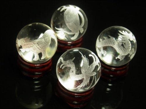 別のアングル写真3: 運気上昇のキーマン  12ミリ  金彫四神獣  龍紋石  ドラゴンアゲート  本水晶  クリスタル  ブレス   天然石  最強開運  パワーストーン  開運  結婚記念日  誕生石  SiSin34  / 誕プレ 魔除け 運気向上 お揃い プレゼント お祝  高品質 / 京海堂