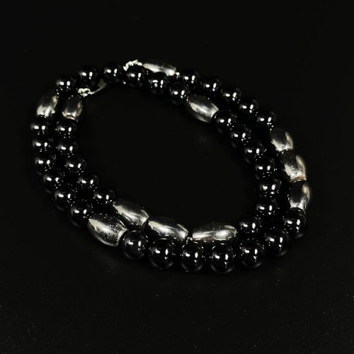 別のアングル写真1: 漆黒デザインがカッコいい  ヘマタイト  ブラックオニキス  パワーストーン  磁気  ネックレス  プロスポーツ選手も愛用する  アクセサリー  jn21  / 誕プレ 魔除け 運気向上 お揃い クリスマスプレゼント お祝  高品質 / 京海堂