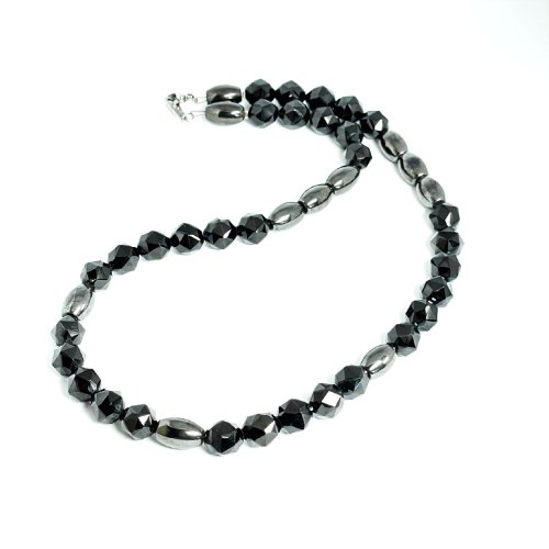 別のアングル写真2: ギラギラ感がハンパない  ヘマタイト  スターカットスピネル  パワーストーン  磁気  ネックレス  プロスポーツ選手も愛用する  金属アレルギー対応  jn22  / 誕プレ 魔除け 運気向上 お揃い プレゼント お祝  高品質 / 京海堂