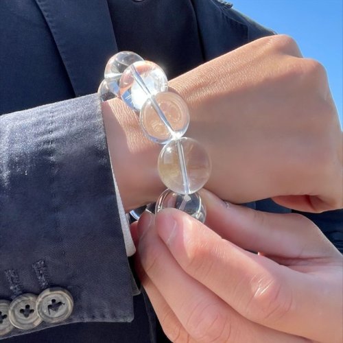 別のアングル写真1: 運命を好転させる  本水晶  クリスタル  ブレス   22ミリ  4月  誕生石  天然石  運気上昇  厄払い  お守り  パワーストーン  開運  金運  誕生日  ギフト  贈り物    Sui22  / 誕プレ 魔除け 運気向上 お揃い クリスマスプレゼント お祝  高品質 / 京海堂