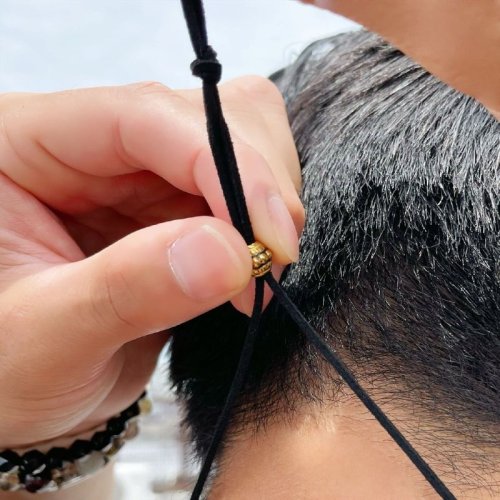 別のアングル写真1: 目標達成をサポートする力を与える  皇帝龍  銀彫オニキス  勾玉  スエードコード  ネックレス  my2  引越祝  / 誕プレ 魔除け 運気向上 お揃い クリスマスプレゼント お祝  高品質 / 京海堂