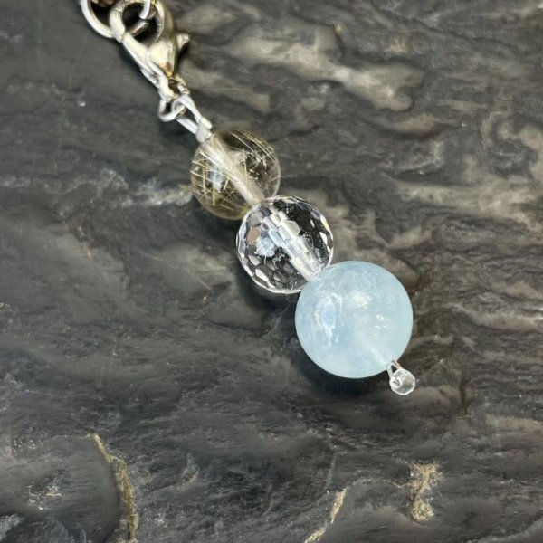 画像3: 3月生まれのお守りチャーム  アクアマリン  ゴールドルチル  128面カット水晶  ストラップ付  A2  / 誕プレ 魔除け 運気向上 お揃い プレゼント お祝  高品質 / 京海堂