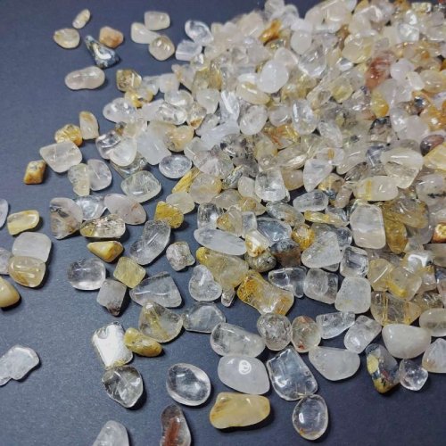 別のアングル写真1: 開運アイテム浄化用さざれ  金針水晶  ルチルクォーツ  100g  /高品質  エネルギー充填  リフレッシュ お守りお部屋 玄関 オフィス 浄化  プレゼント お祝 / 京海堂