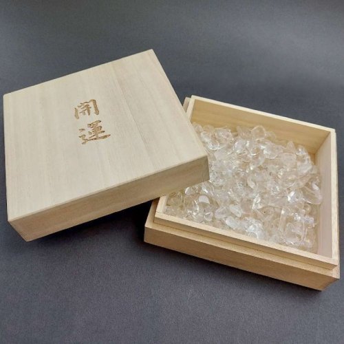 別のアングル写真3: 開運アイテム浄化用さざれ  水晶  クリスタル  100g  高品質   /エネルギー充填  リフレッシュ お守りお部屋 玄関 オフィス 浄化 / 京海堂