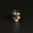 画像8: スモーキークォーツに内包する  15ミリ  一点物  1粒売り  ゴールドルチル  クォーツ  金針水晶 KYS3  お守り効果  ギフト  / 誕プレ 魔除け 運気向上 お揃い クリスマスプレゼント お祝  高品質 / 京海堂 (8)