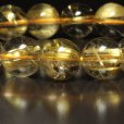 画像2: 虹入り水晶  10ミリ  一点物  ゴールド  タイチンルチル  ブレス   TKR27  お守り効果  大開運セット / 誕プレ 魔除け 運気向上 お揃い クリスマスプレゼント お祝  高品質 / 京海堂 (2)