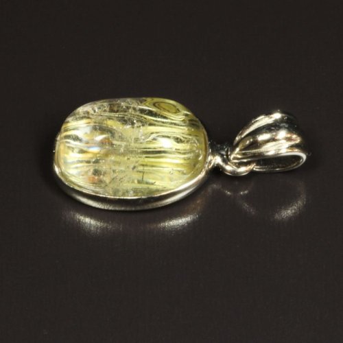 別のアングル写真2: 黄金色の光  一点物  ゴールドタイチンルチル  ペンダント  SV925  KgT41  金針水晶のお守り効果  誕生日  ギフト  贈り物    / 誕プレ 魔除け 運気向上 お揃い プレゼント お祝  高品質 / 京海堂