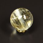 別のアングル写真1: 【鋭い金針入り】１３ミリ 一点物 1粒売り ゴールドルチル クォーツ ＫＹＧ５４ 金針水晶 お守り効果 天然石 ギフト 京海堂