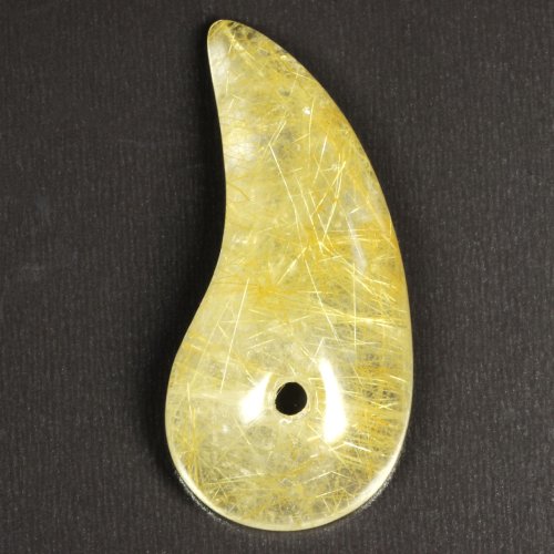 別のアングル写真3: 特大サイズがカッコいい  一点物  ゴールドルチルクォーツ  勾玉  KMr2  水晶のお守り効果  力が宿る  パワーストーン  贈り物   /クリスマスプレゼント お祝 高品質 / 京海堂