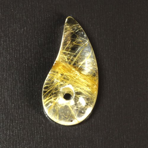 別のアングル写真1: 密集する金針が美しい  一点物  ゴールドルチルクォーツ  勾玉  KMr3  水晶のお守り効果  力が宿る  パワーストーン  引越祝  贈り物   /クリスマスプレゼント お祝 高品質 / 京海堂