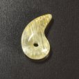 画像3: 鋭い金針の集合体  一点物  ゴールドルチルクォーツ  勾玉  KMr44  金針水晶  お守り効果  力が宿る  パワーストーン  引越祝  ギフト  / プレゼント お祝 高品質 / 京海堂