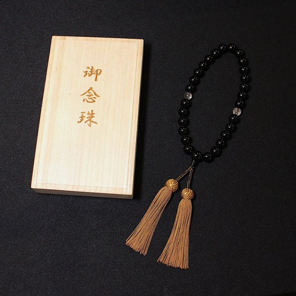 画像12: 御念珠/頭付房  黒瑪瑙  オニキス  金針水晶  ゴールドルチル  仕立て  本物  天然石  パワーストーン使用  念珠袋付  数珠  法事  贈り物   クリスマスプレゼント  お守り  お正月  合格祈願  / 誕プレ 魔除け 運気向上 お揃い クリスマスプレゼント お祝  高品質 / 京海堂