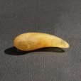 画像9: 【  鋭さがかっこいい  邪を払い幸運を掴む濃密金針  】一点物  ゴールド  ルチルクォーツ  勾玉  【  KMr48  】お守り効果  パワーストーン  贈り物  / プレゼント お祝 高品質 / 京海堂