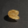画像13: 【金針の繊細な輝きとひとすじのタイチンルチルの輝き  】勾玉  ゴールドルチル  クォーツ  一点物  【  KMr49】お守り効果  力が宿る  願い叶える  パワーストーン  ギフト  / プレゼント お祝 高品質 / 京海堂