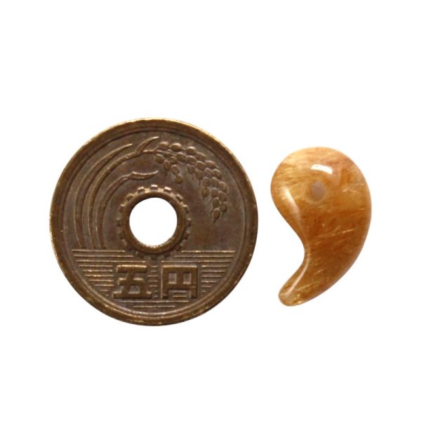 画像2: 【無数の金針が魅力ラビットヘアー】ゴールド ルチル 一点物 勾玉【KMr69】 水晶のお守り効果 力が宿る パワーストーン 願い叶える 送別会 就職祝い 新生活 ギフト 京海堂