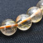 別のアングル写真3: 透明感とインクルージョンが魅せる輝き　ゴールドルチル 8mm 一点物【GHB9】ルチルクォーツブレスレット 自己実現、成功と繁栄、心の浄化、潜在能力の開花、直感力　プレゼント 贈り物 水晶 16.5ｇ 浄化発送 ギフト 京海堂