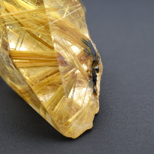 画像8: 【不動の人気！放射状に広がる金針の美結晶】一点物  ゴールド  太陽放射ルチル  原石  15g  GHG1  巾着1枚＆座布団付＆開運セット / エネルギーを感じる天然石  金運の石  成功を引き寄せる石  仕事運向上  お守り  贈り物  クリスマスプレゼント お祝 高品質 / 京海堂