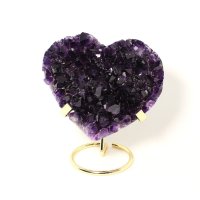 アメジスト原石 多くの芸能人が玄関に置く 愛の守護石 ハート型 一点物　絆を深め、愛を育む力一点物　2月誕生石「誠実」「心の平和」「高貴」「真実の愛」675g　GHG5　専用台座付　贈り物にも最適サイズ　ギフト　京海堂
