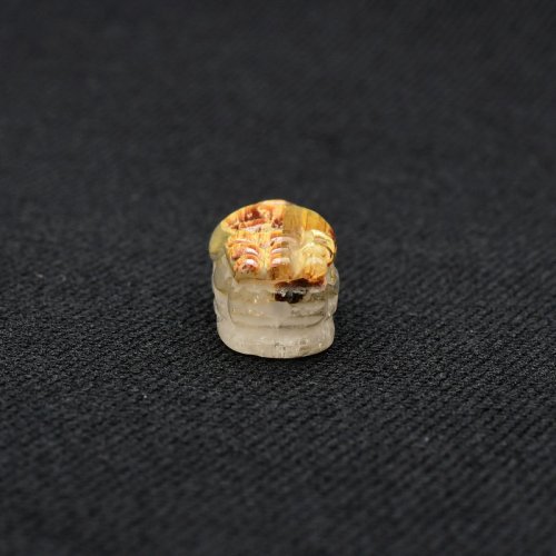 別のアングル写真1: 【洗練された黄金の輝きが放つ存在感】1点物　ゴールド　タイチンルチル　クォーツ　貔貅　ヒキュウ　【GHHKU5】2g　金運 商談 面接　交渉　勝負運　邪気払い　お守り　ご褒美　天然石ビーズ　貫通穴あり　ルチルクォーツ　効果　京海堂