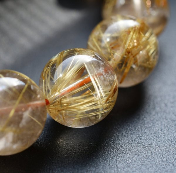 画像9: 【太金針の存在感とインクルージョンが個性を惹き立てる逸品☆】一点物 12〜13mm 【 GHB34・44g】金運上昇、仕事運向上、邪気払い、集中力向上、精神力強化 クリスマスプレゼント 贈り物 水晶 浄化発送 ギフト 京海堂