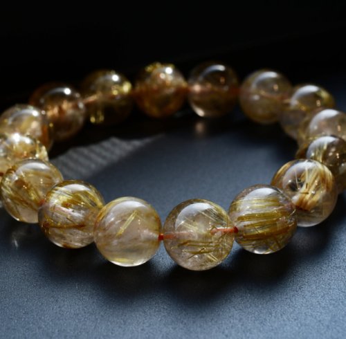 別のアングル写真2: 【太金針の存在感とインクルージョンが個性を惹き立てる逸品☆】一点物 12〜13mm 【 GHB34・44g】金運上昇、仕事運向上、邪気払い、集中力向上、精神力強化 クリスマスプレゼント 贈り物 水晶 浄化発送 ギフト 京海堂