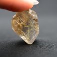 画像10: 【虹入り金針原石☆】一点物 ゴールドルチル原石　15g　GHG7　巾着1枚＆座布団付 　金運アップ　成功を引き寄せる石　ビジネス運向上　人間関係　お守り　パワーストーン　贈り物　ギフト　京海堂