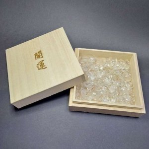 画像: 【運気上昇セット】開運桐箱＆浄化さざれ水晶200ｇ 鬼門封じ・エネルギー充填 風水天然石のお守り ギフトにも人気 父の日 プレゼント