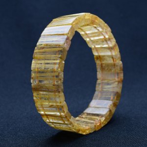 画像: 美しく並んだ金針の輝きが神秘的☆【ルチルクォーツバングル】約18〜19mm　一点物　【GHB40・50g】最強金運　ビジネス　勝負運　金針水晶のお守り効果　ご褒美　お揃い　贈答品　ギフト　魔除 厄除　京海堂