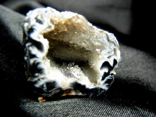 画像4: 願望を実現させるアゲートジオード石！！繊細な結晶の集合体