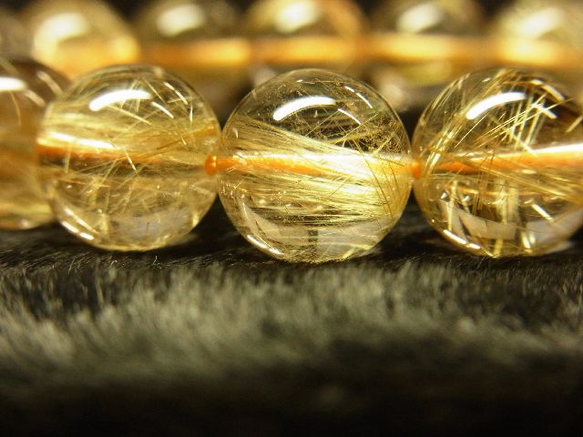 画像: おすすめの一級品！現品一点物！金針水晶ゴールドルチル１２ｍｍ数珠ブレスレット