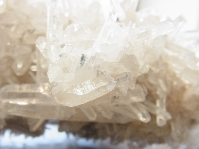画像: 結晶だらけの水晶 クラスター クリスタル ポイント 天然石 原石 ５６５ｇ 鬼門封じ お守り 開運招来 浄化力