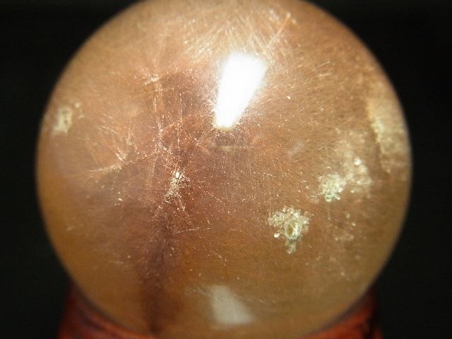 画像: 現品一点物　ブラウンルチル 原石 ３８ミリ玉 ７３ｇ  金針水晶 運気を高める 天然石 鑑賞石 65